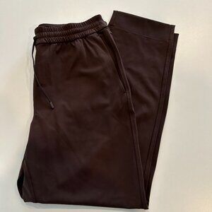 Lululemon Tapered Mid Rise Pant